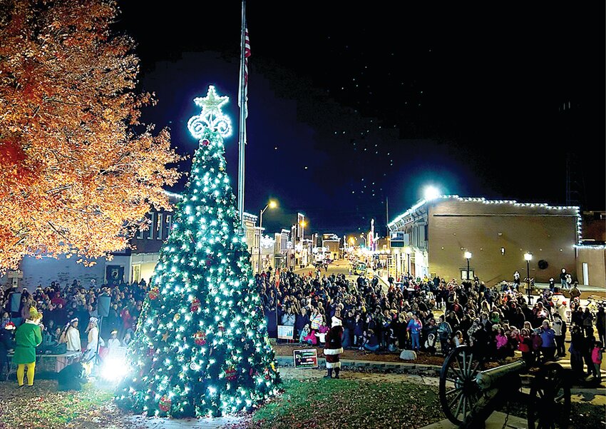 Christmas came to town on Saturday, Nov. 25, as Hillsboro rang in the holiday season with the annual Christmas parade and Lighting of the community Christmas tree, pictured above.