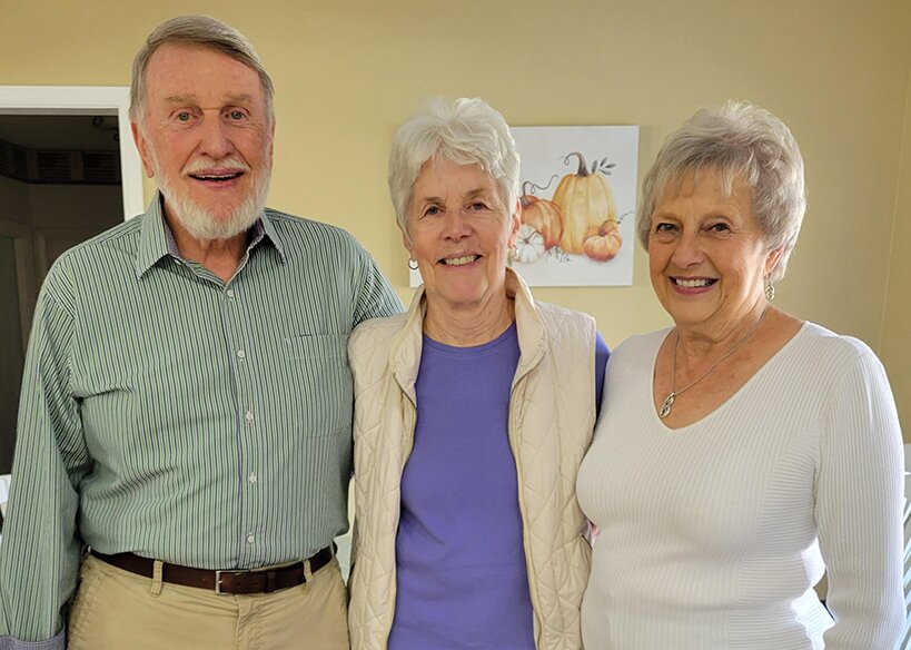 Tom and Mayola Dean with&nbsp;Nancy Slepicka, center, of the Central Park Pool Project committee.