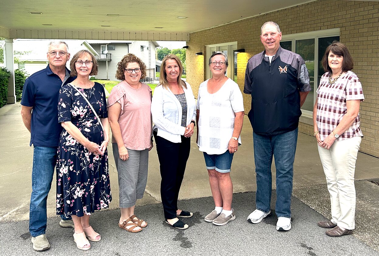 Hillsboro School District Honors Retirees In May | The Journal-News