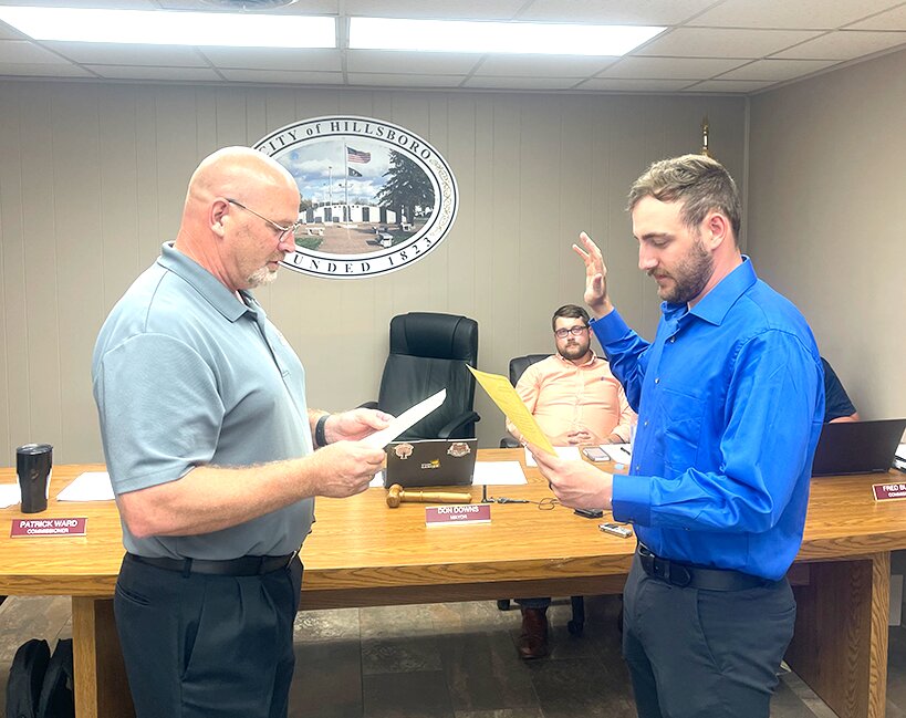 Mayor Downs Swears In New Police Officer For Hillsboro | The Journal-News