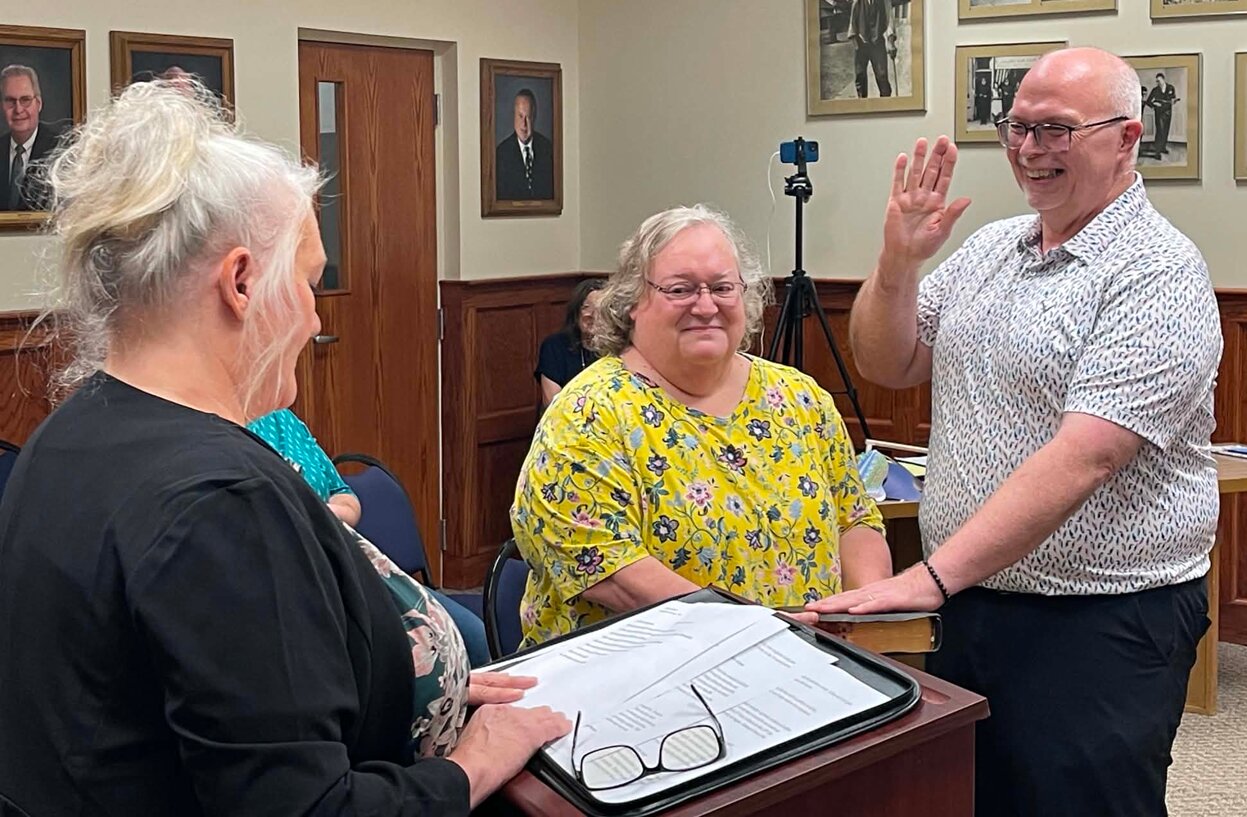Hopkins Sworn In As Litchfield City Clerk, Mazza Hired For Public Works - The Journal-News
