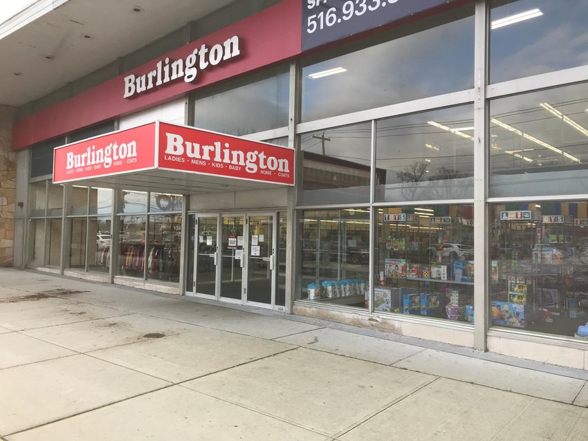 New Burlington Store Opens in Former Toys R Us Space in Long Island City -  LIC Post
