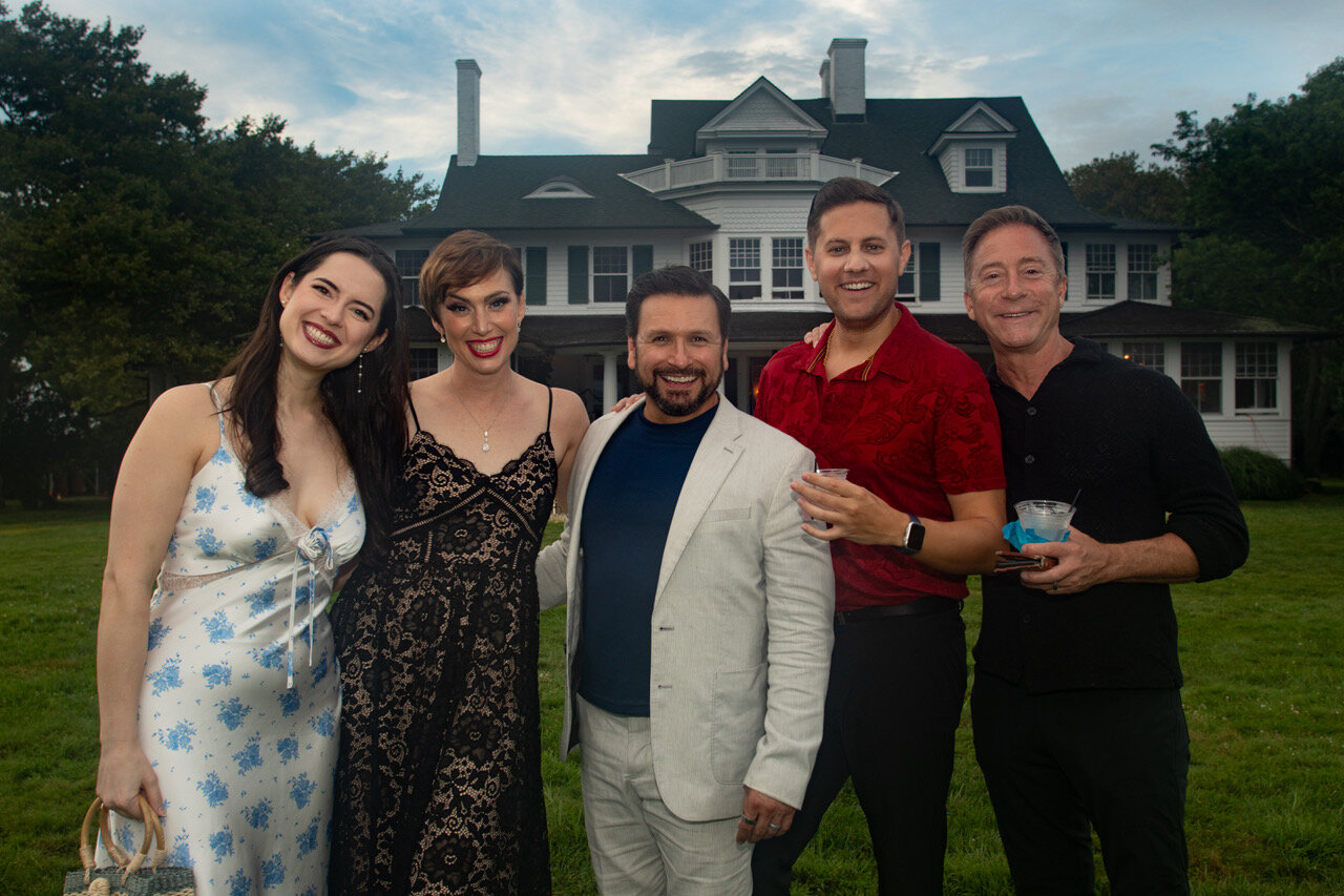 Meet the Harry Chapin actor, see gorgeous fireworks, sign up for special mansion tour