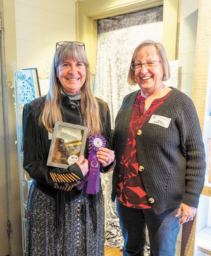 Julie Woods and Elizabeth Mayor Angela Ternus
