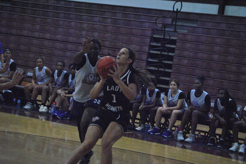 Albany hung on to defeat Hammond in summer league on June 5.