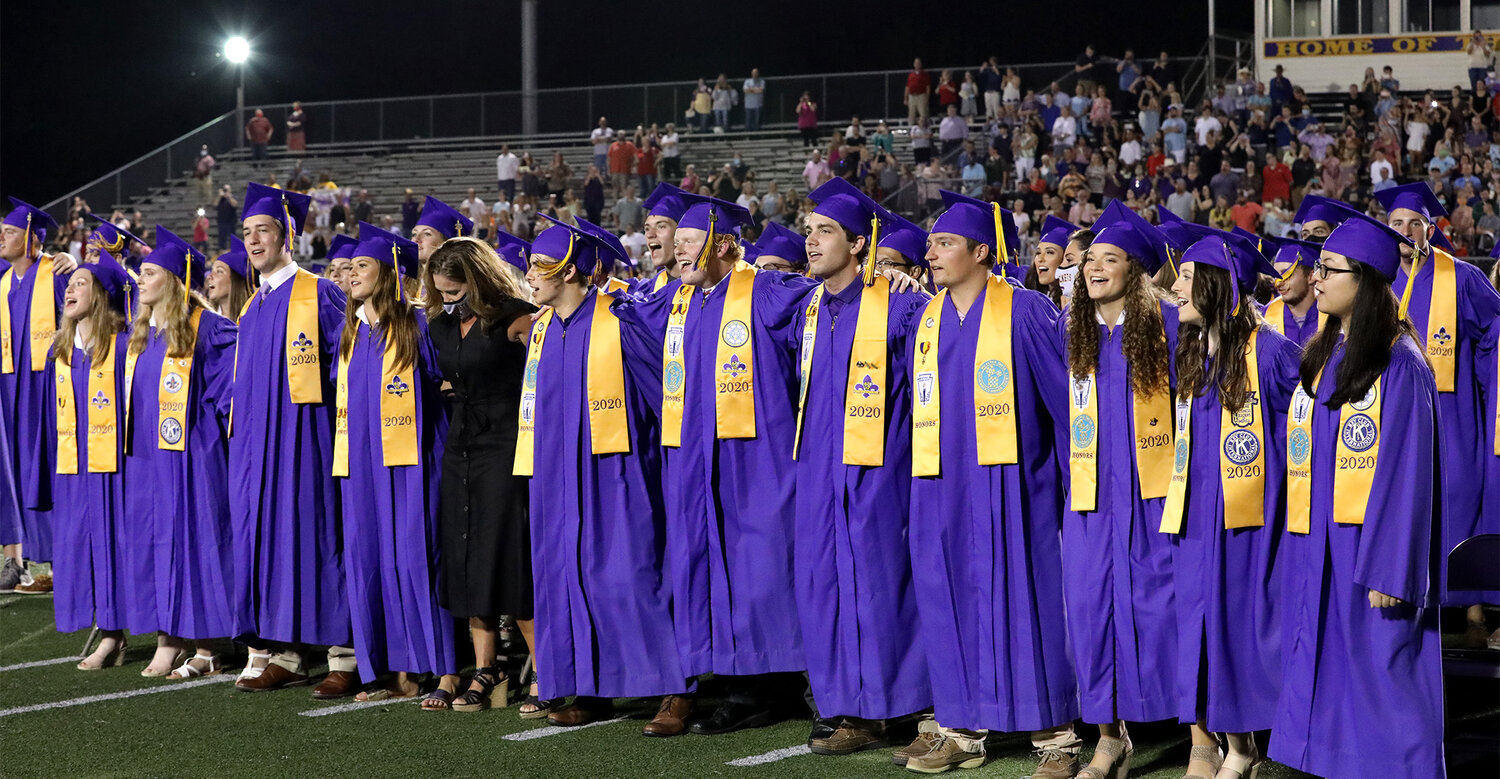 Denham Spring High seniors complete trying four years with graduation