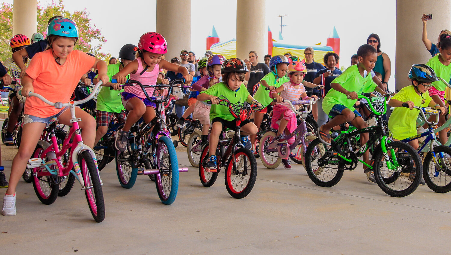 Child bike fashion race