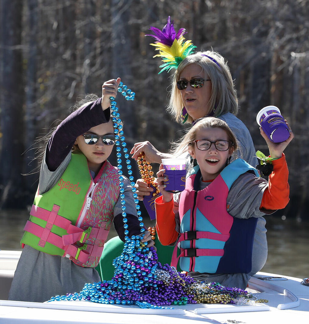 tickfaw river mardi gras boat parade