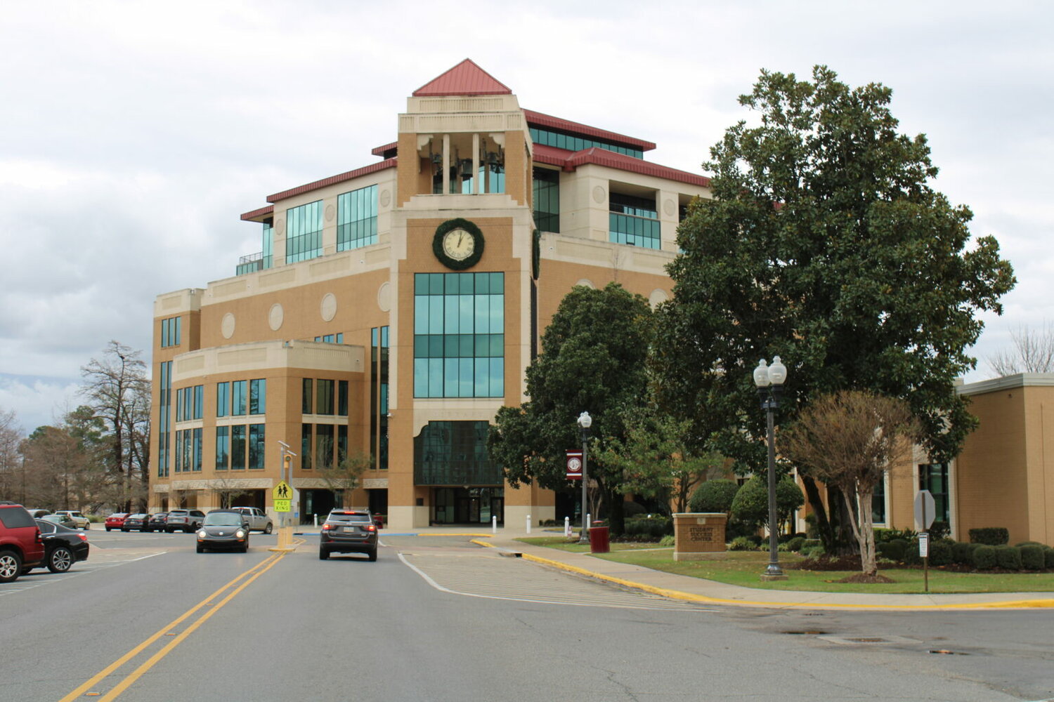 The University of Louisiana Monroe library, photographed from Northeast Drive.