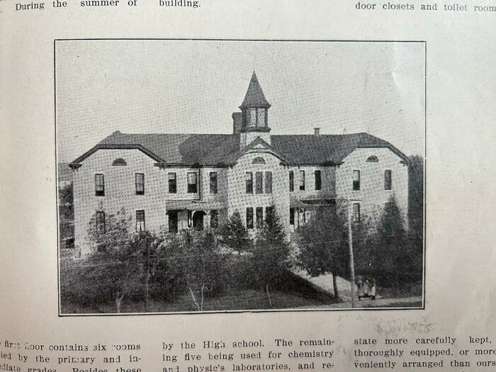 Kenyon School 1902