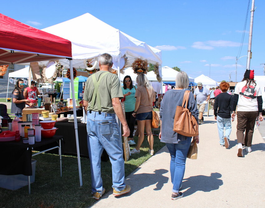 Marshfield Harvest Days kicked off Sept. 15. The Square saw crowds gather and visit the over 80 vendors.   Mail Photo by J.T. Jones