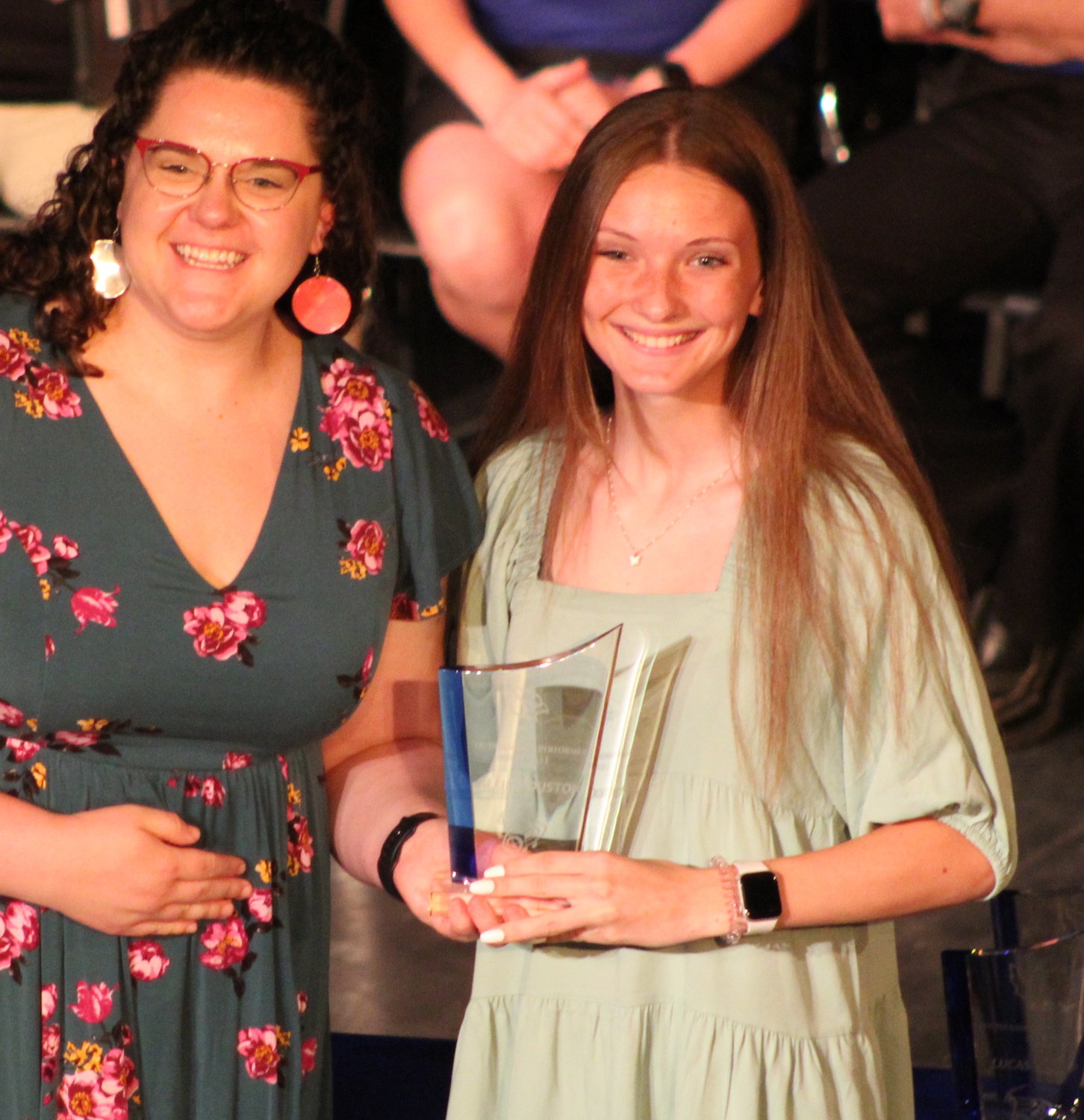 (Left to right) Juliana Beatie and Outstanding Performance recipient Allie Houston.