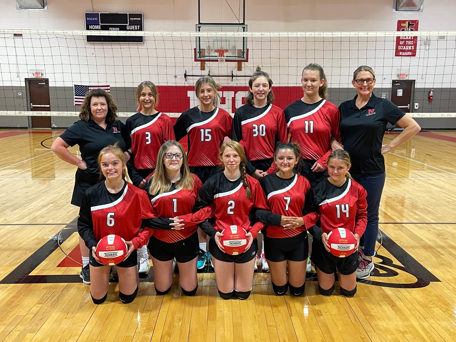 Niangua High School Lady Cardinals 2022-2023 Volleyball team, coached by head coach Lori Allen and assistant Coach Alisha York-Stradling