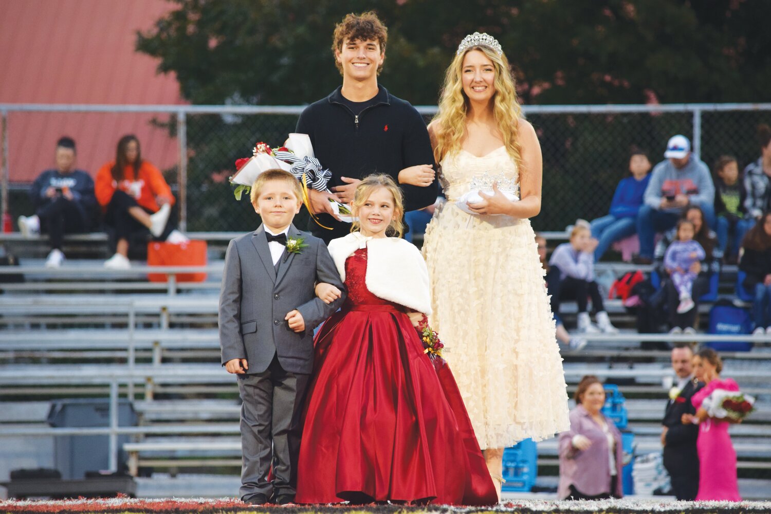 2022 Homecoming Queen, Savannah Villines, was escorted by Amos Mayes. They were joined by junior attendants Clayton Comer and Mallorie Thomas.
