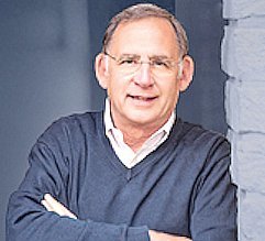 Fifth-generation Arkansan and former Arkansas Razorback John Boozman announced Monday that he will run for re-election to the United States Senate.