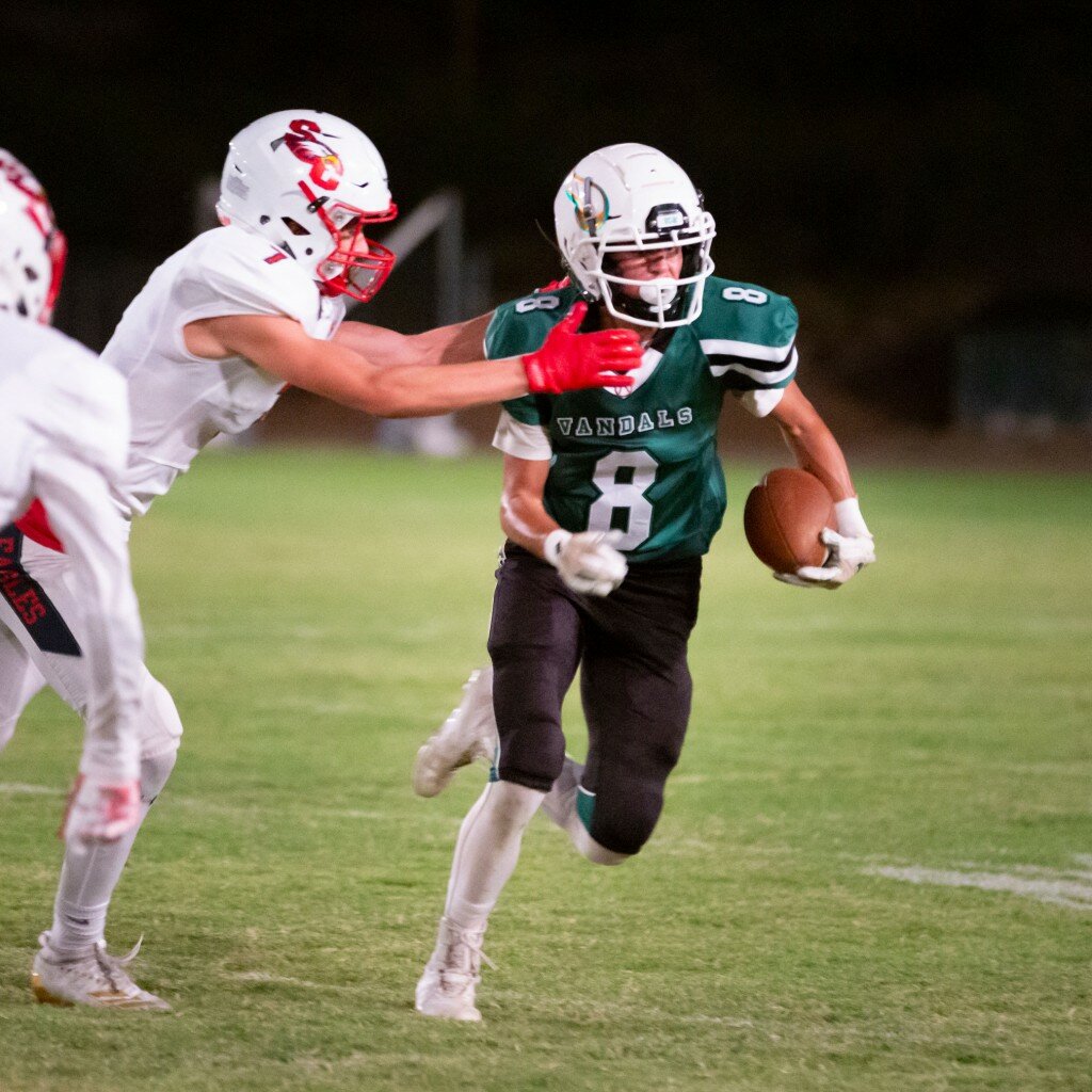 Miami Vandals open the 2019 football season with 40-21 victory over ...