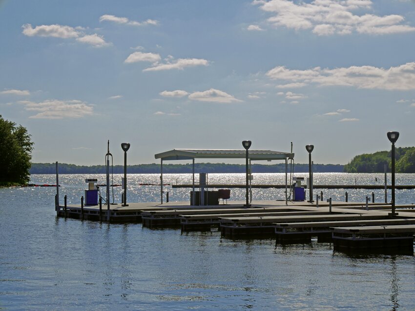 The DeWItt County Board, on Mar. 21, approved a proposal and bid from Sullivan Marine & Campground for purchase of the Clinton Lake marina.  The sale will take effect in May.