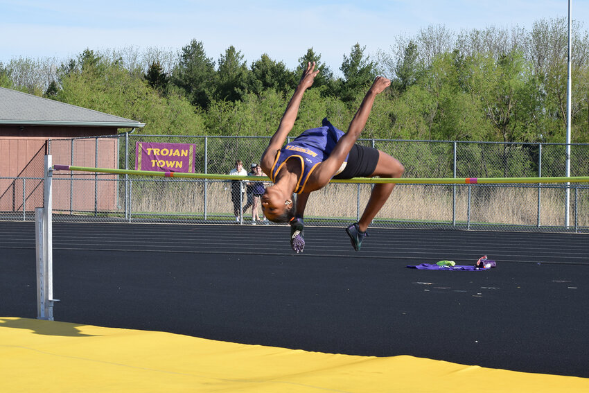 Mendota’s Mariyah Elam clears the high jump bar at 5-6.25 to win the event and set a new Three Rivers Conference record during the girls’ conference meet on May 3 at Mendota. (Reporter photo)