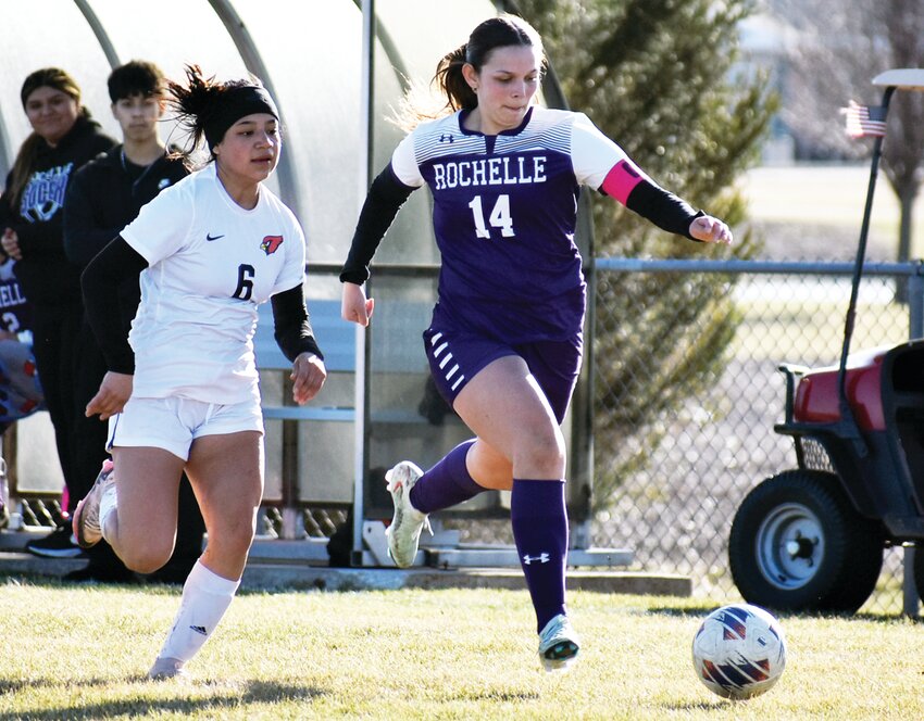 Senior Makayla Lara will be continuing her academics and her soccer career at Waubonsee Community College next year.