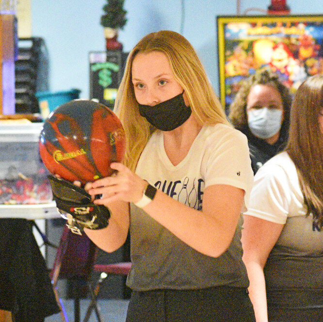 Freshman Cassidy Vincent totaled a team-high 555 series and 203 high game for the Rochelle Lady Hub varsity bowling team against Dixon on Monday. (Photo by Russell Hodges)
