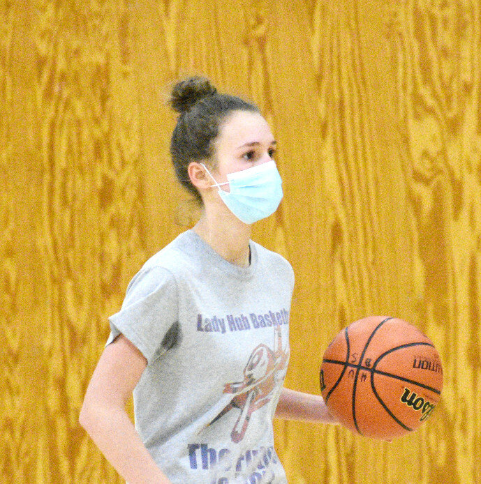 Lady Hub senior Sofia Lenkaitis brings the ball up the floor during practice earlier this week. The Lady Hub varsity basketball team will host Sycamore on Feb. 9 for its first game. (Photo by Russell Hodges)