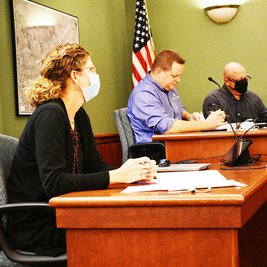 Executive director Jackee Ohlinger addresses the Flagg-Rochelle Community Park District Board of Commissioners during Monday's meeting at City Hall. (Photo by Russell Hodges)