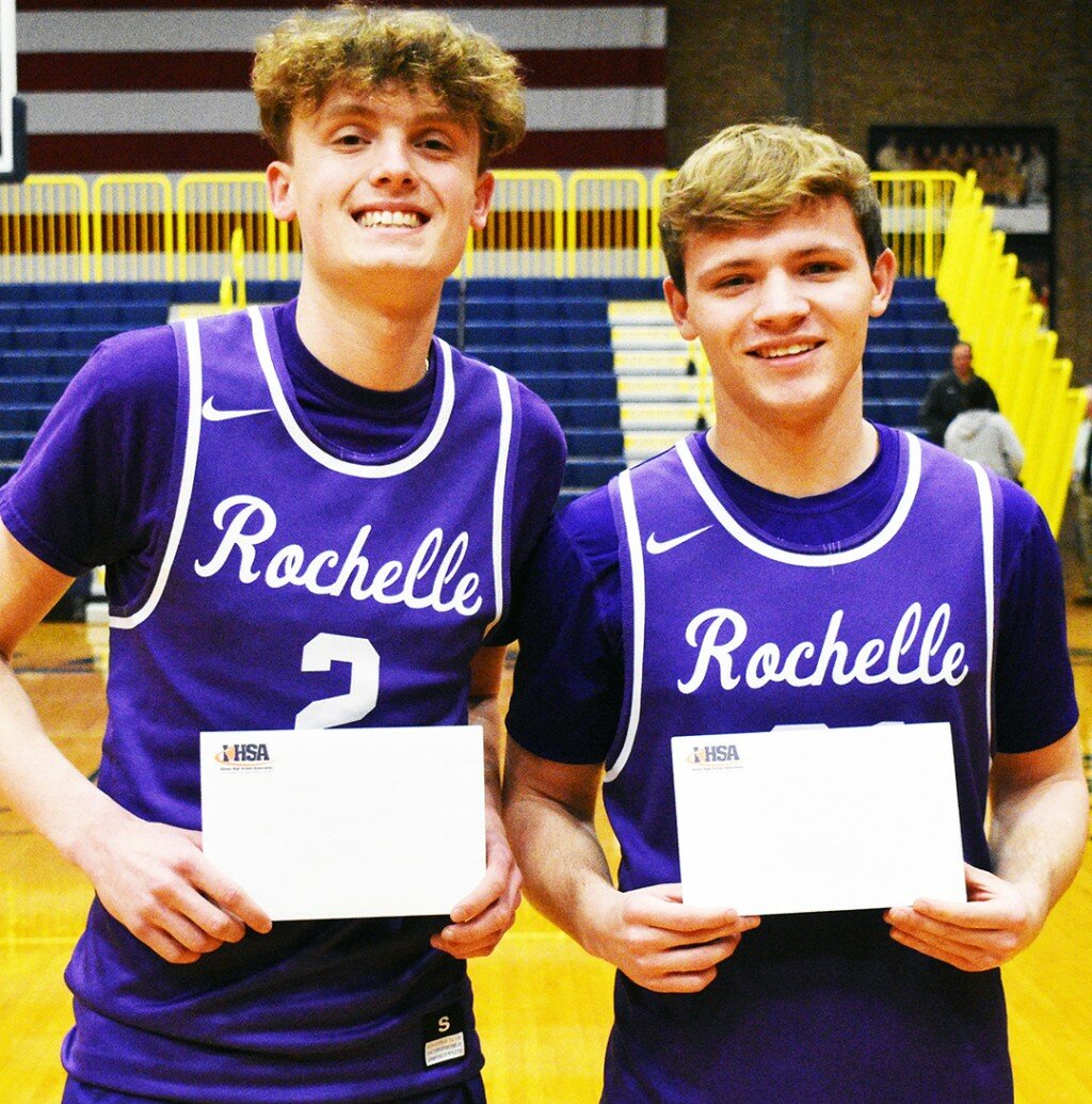 Rochelle basketball players Garrett Burdin and Austin Brown will represent the Hubs in the IHSA Sectional 3-Point Shootout in Peoria next weekend. (Photo by Russell Hodges)