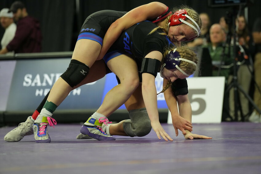 Brookings wrestler Johanna Steinlicht was one of five area grapplers to advance to the semifinals at the SDHSAA State Wrestling Tournament on Thursday.