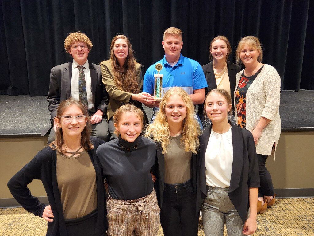 JVCS wins District 6B oral interp contest - The Daily Plainsman