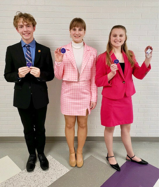Courtesy Photos
Interp awards winners at the Donus D. Roberts Memorial Tournament were, from left, Cameron Cutshaw, Tessa Gogolin, and Samantha Swanson.