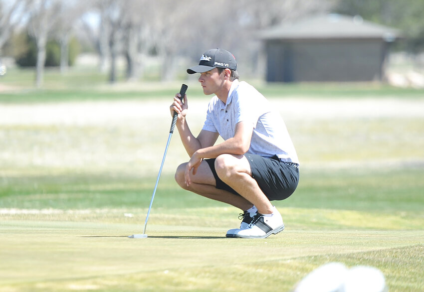 Freshman Braylon Bingham, pictured at the Lancer’s home tournament in April, led the EWC pack at the NJCAA national championships in New Mexico, tying for 34th place with a cumulative score of 289.