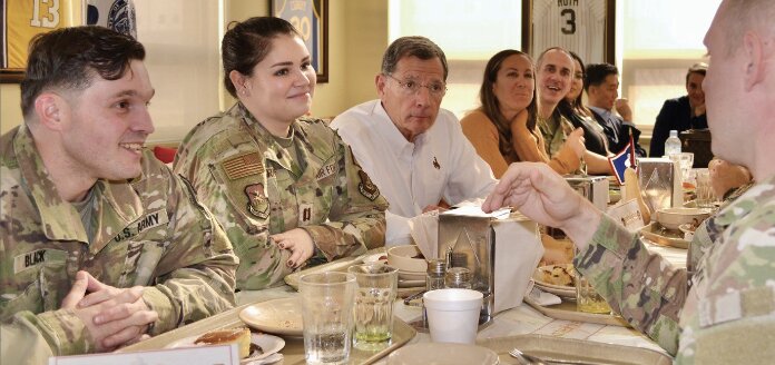 Sen. Barrasso shares Thanksgiving with Wyoming troops stationed in South Korea