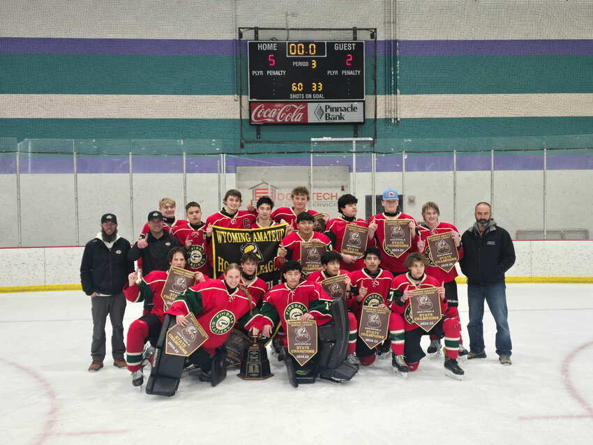From top left: Coach Jon Ernster, Coach Mitch Brantley, Randal Reddon, Clayton Brannon, Bo Danze, Dace Rhea, Mason Currah, Christian Sanchez, Fabian Vega, Tyler Currah, Cayden Christensen, and Coach Derek Schupp.
Bottom row from left: Hardty Huffman, Aringtyn Huffman, Bridger Lamppa, Tyson Ramirez, Pete Gutierrez, Edwin Vega, and Tomas Toshpulatov.