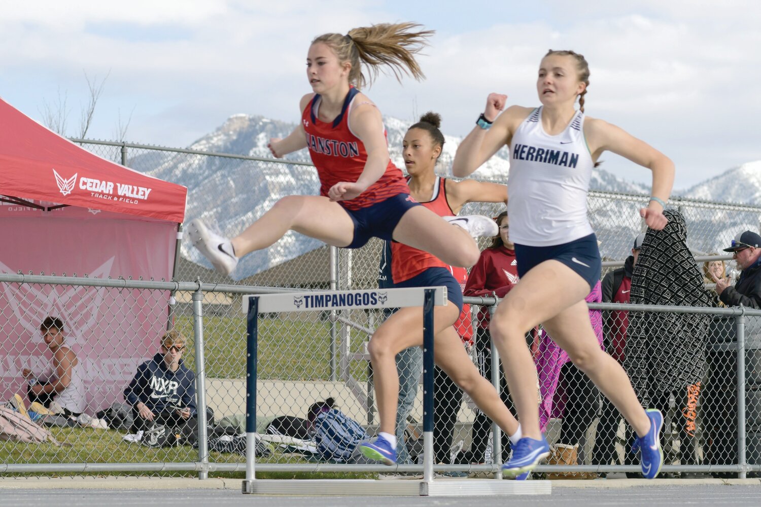 EHS hurdler Emma Lonsway finished 12th in the 300 hurdles at last week’s Alpha Invitational, held at Timpanogos High School in Orem, Utah. The Lady Devils finished fifth overall as a team, while Lonsway also finished fifth in the pole vault.