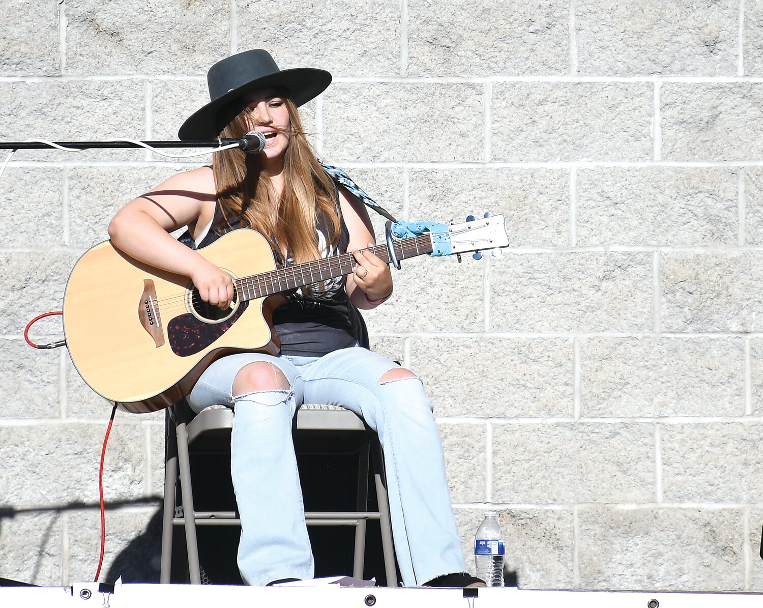 Lyman hosts a singer-songwriter competition