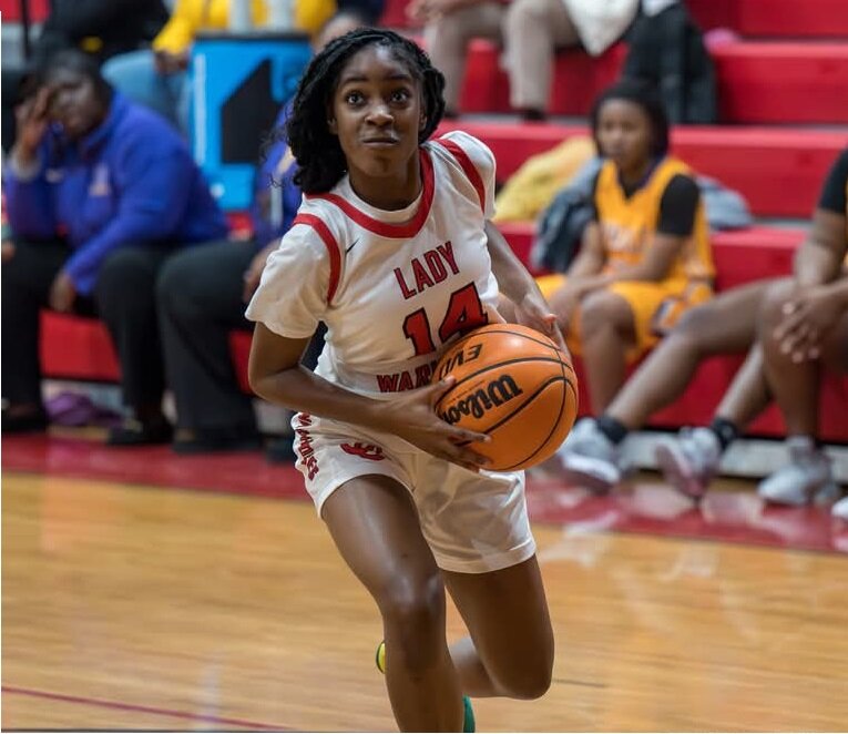Barnwell's trio of Gabby Thomas (2), Savannah Roundtree (14), and Sa'Mya Ford (12) led the Warhorse's scoring attack, helping beat the Buccaneers 53-25 and earning a playoff berth.