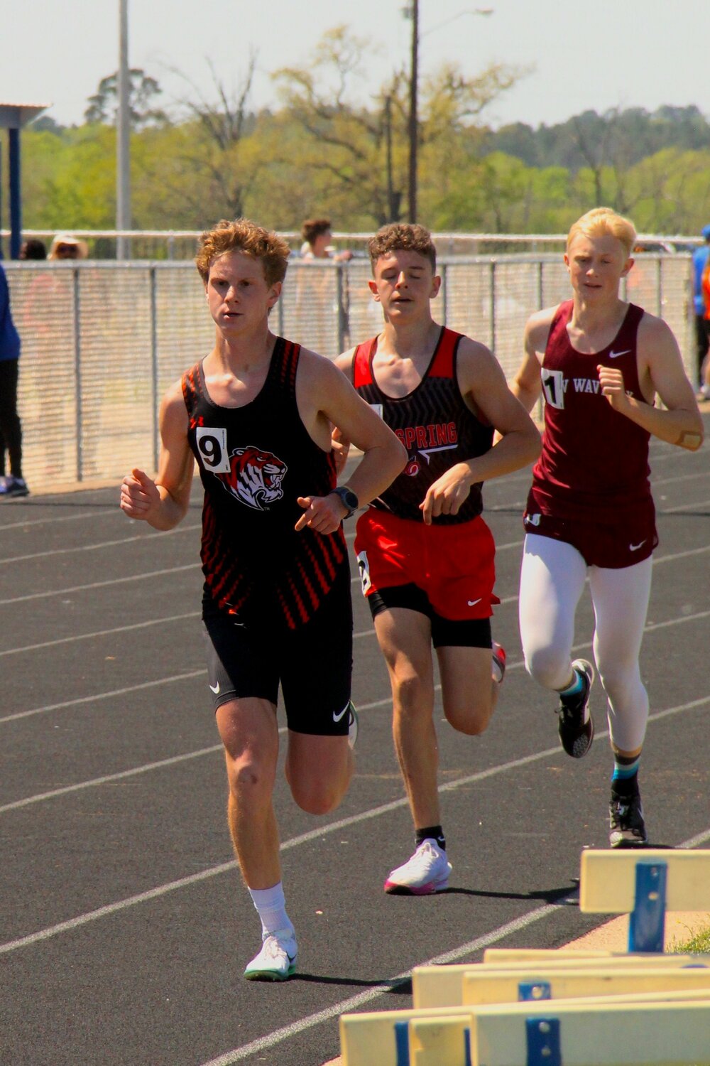 Cade Mauldin leads the pack.