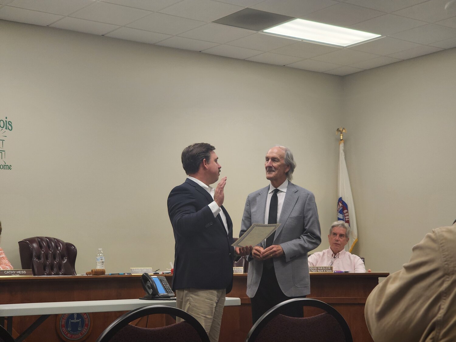 City commissioner retires - The Prairie Press