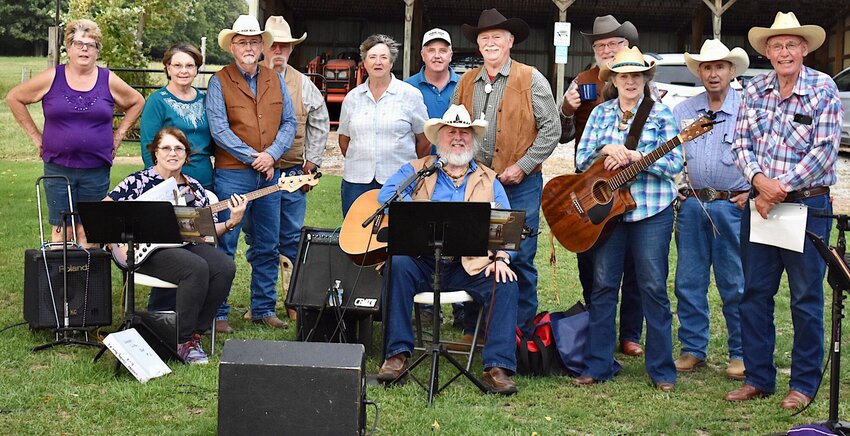 Columnist Jim Hamilton joins Cowboy poet gathering