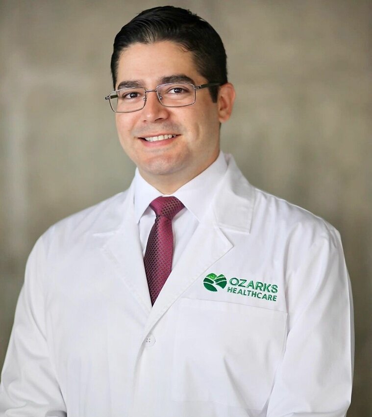 Dr. David Benalcazar