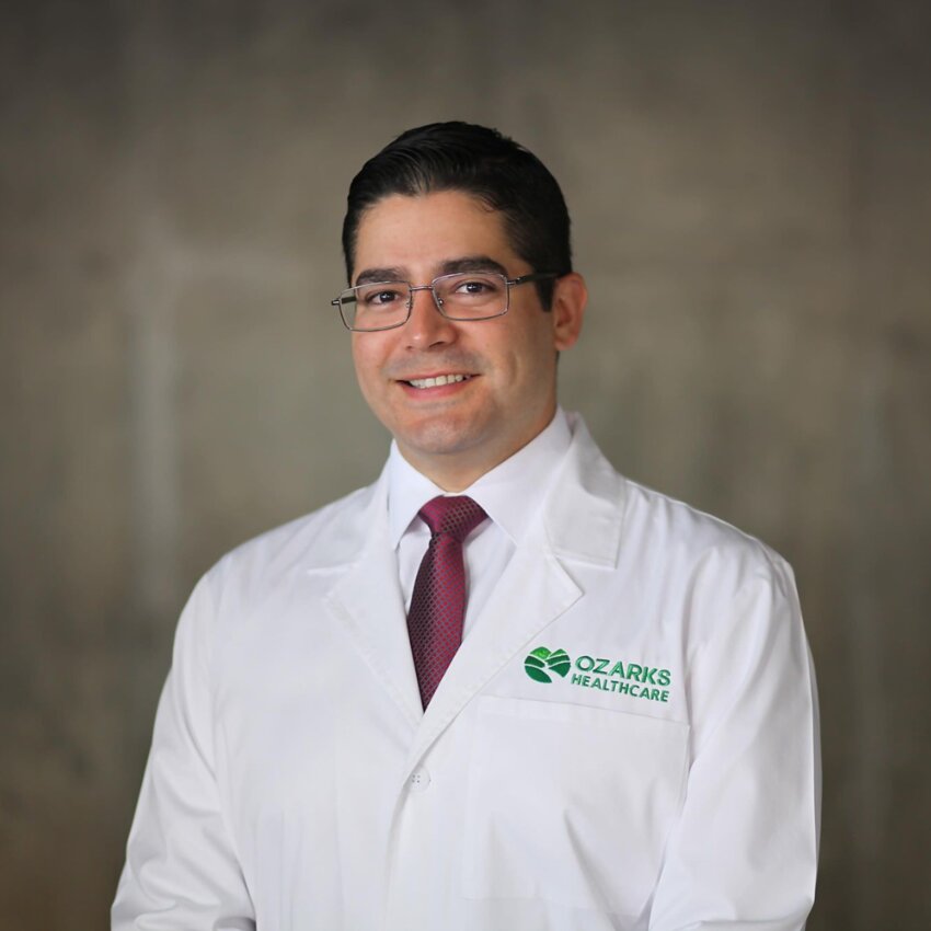 Dr. David Benalcazar