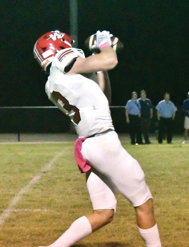 Washington sophomore Case Alexander catches a pass during the Warriors’ 49-7 win over Little Axe.