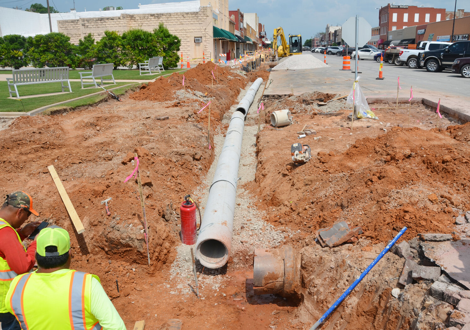 Construction crews began placing the pipes for a new drainage system on the corner of Main Street and 3rd Avenue this past Thursday. Weekly meetings will be held every Tuesday at City Hall beginning at 10 a.m. for residents looking for updates or wanting to voice any concerns related to the StreetScape project.