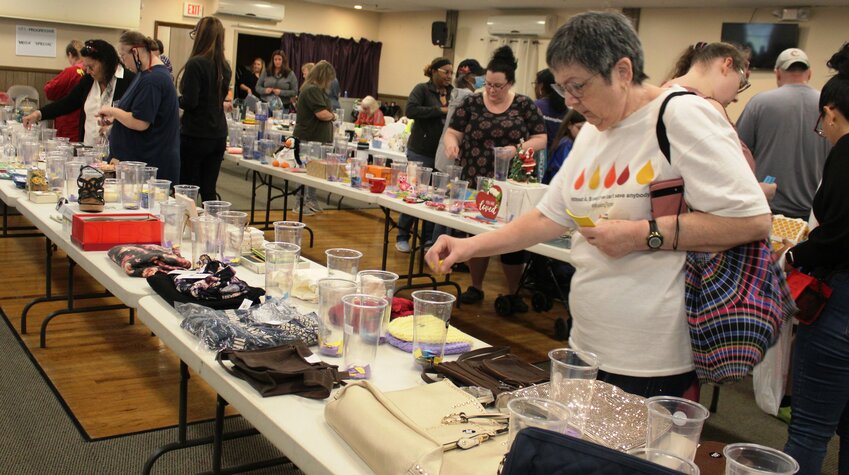 The Monticello Elks hosted a full house at the penny social on May 7. The lodge helps veterans, youngsters and the homeless.  ....