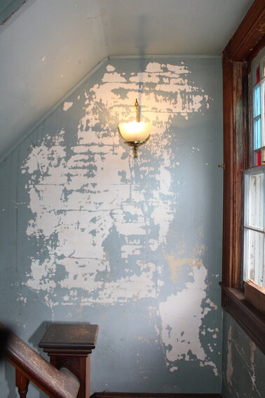 Yes, yes, we need to fix the plaster.