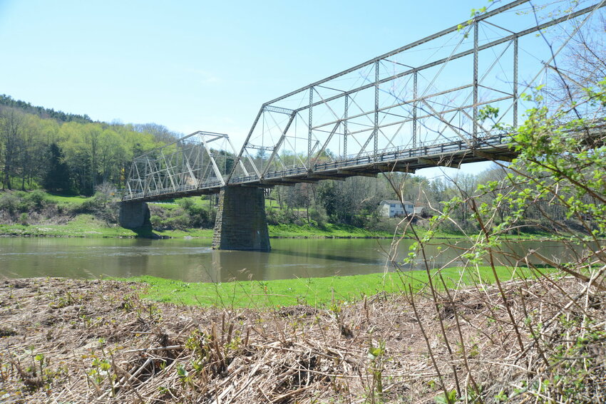 The Milanville/Skinners Falls Bridge