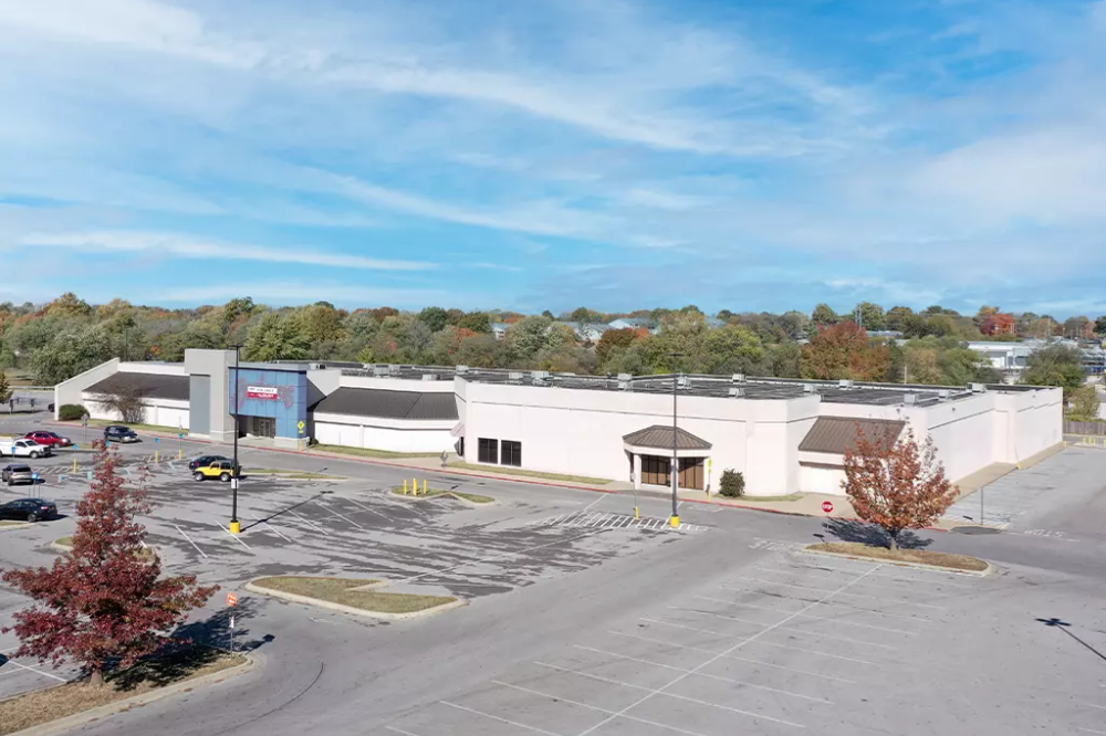Building permits show tenant coming to former Gordmans, RadioShack building