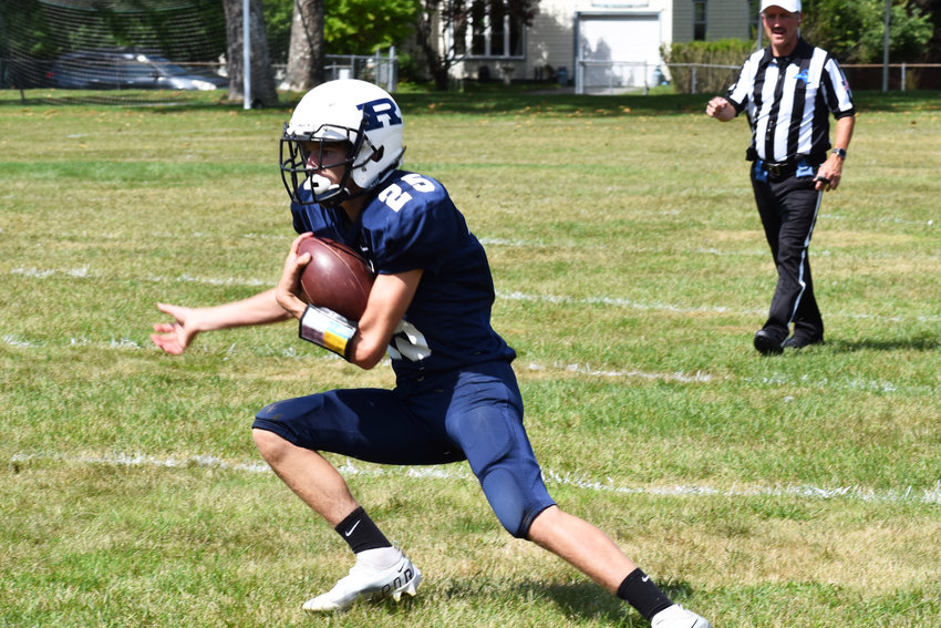 Roscoe kick returner Anthony Zamenick cuts back to bring the ball upfield against the Spackenkill special teams unit.