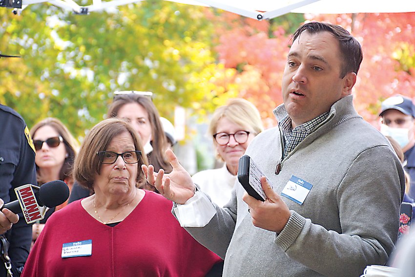 Health and Human Services Commissioner John Liddle, right, and Lexington Center for Recovery Executive Director Adrienne Marcus, at Friday&rsquo;s ribbon cutting.