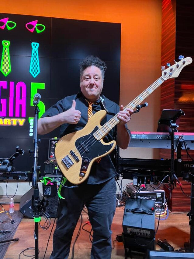 David Baron on stage with the bass that Steve Schwartz, owner of Steve&rsquo;s Music Center in Rock Hill, supplied for the musician last Saturday night. Baron discovered his own bass didn&rsquo;t make the trip when he and his band traveled to Resorts World Catskills to perform.